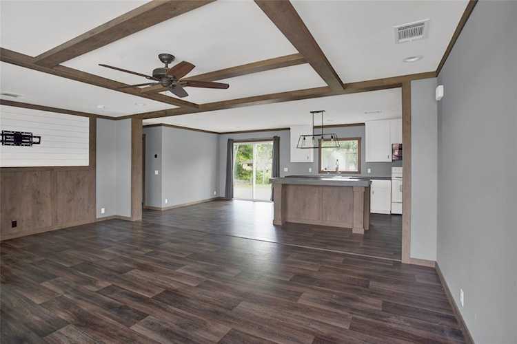 6719 Scott Liverpool, TX 77577