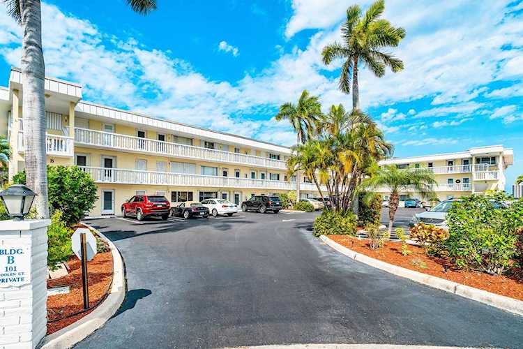 101 Doolen Court #310 North Palm Beach, FL 33408