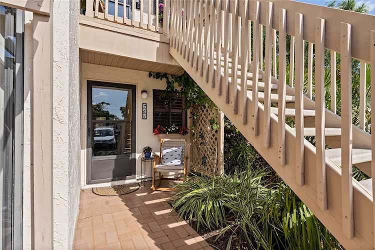 698 Bird Bay CIRCLE #32 Venice, FL 34285