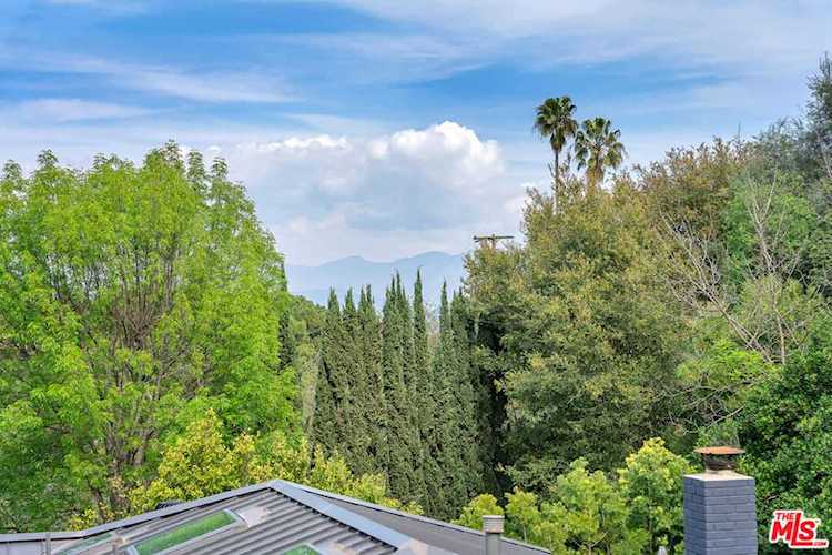 2206 Sunset Crest Dr Los Angeles, CA 90046