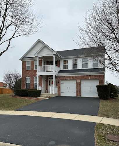 156 Abbey Ln Geneva, IL 60134
