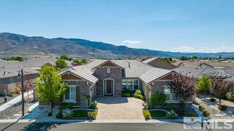9840 Hafflinger Ln Reno, NV 89521-4389