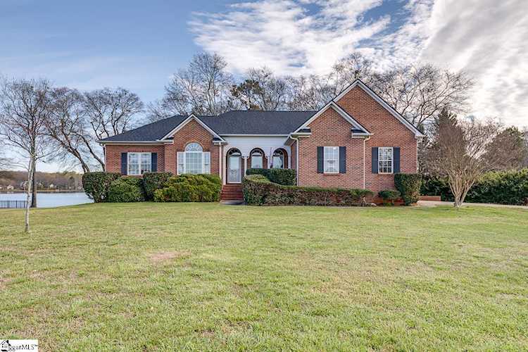 202 Waterfront Williamston, SC 29697 | MLS 1494114 Photo 1
