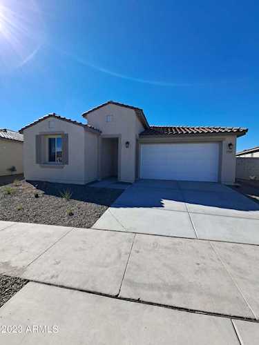 17882 W Thistle Landing Drive Goodyear, AZ 85338