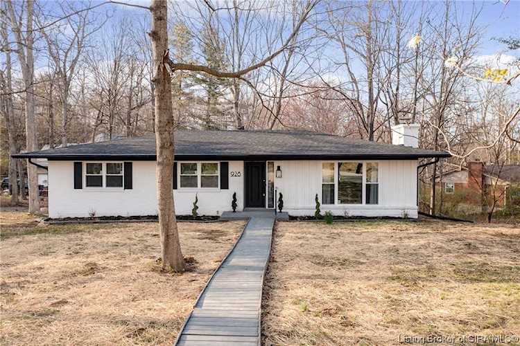 928 Greenleaf Dr New Albany, IN 47150