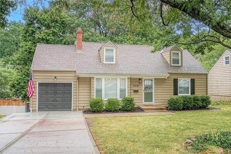 7419 Roe Ave Prairie Village, KS 66208