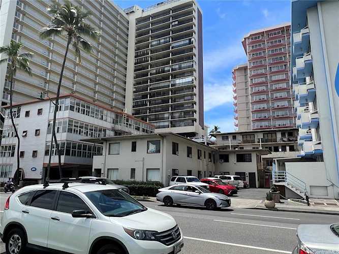 2311 Ala Wai Boulevard Honolulu, HI 96815