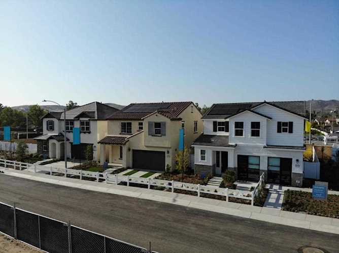 9369 Song Bird Way Santee, CA 92071