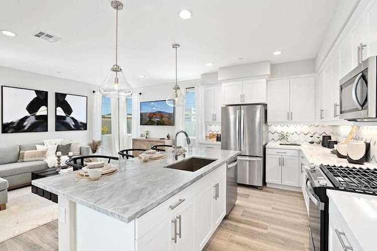 9353 Song Bird Way Santee, CA 92071