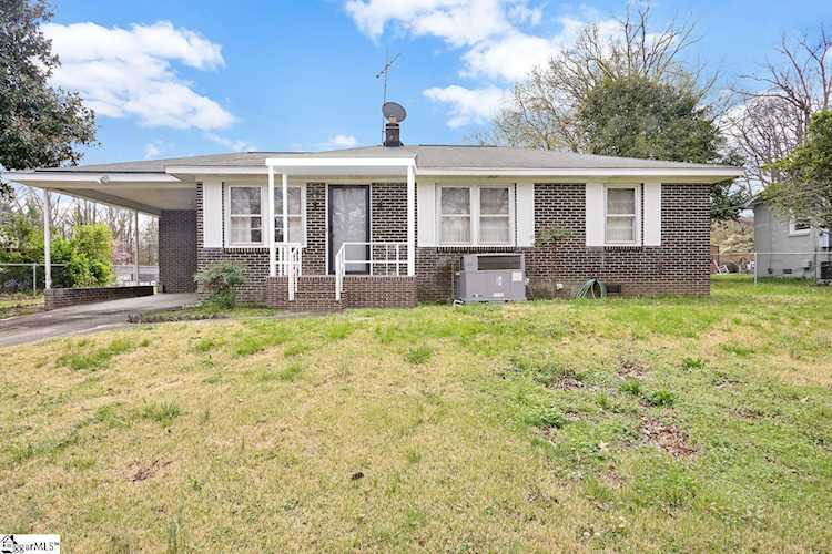 6 Pembroke Taylors, SC 29687 | MLS 1494117 Photo 1