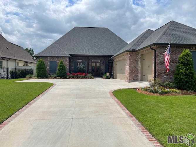 2631 Tiger Crossing Dr Baton Rouge, LA 70810