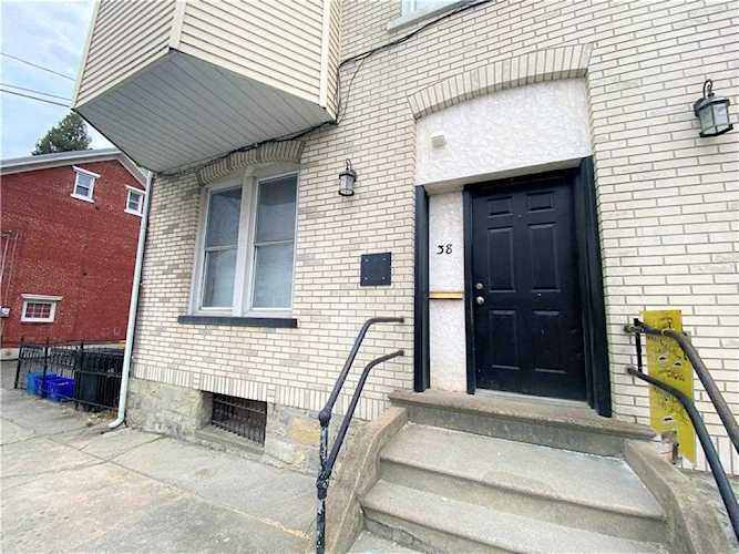 38 2nd St #1st Floor Catasauqua, PA 18032