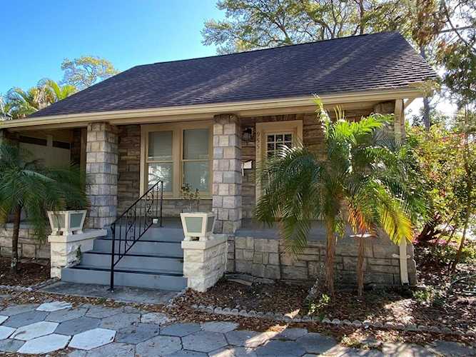 955 Locust St NE St. Petersburg, FL 33701