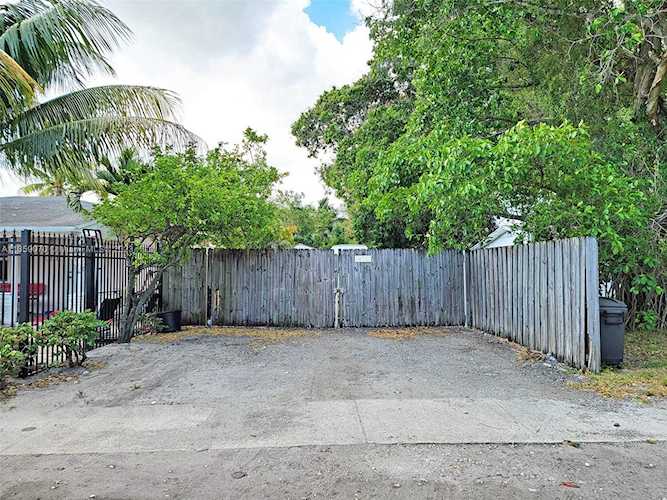 1131 NW 2nd Ave Fort Lauderdale, FL 33311