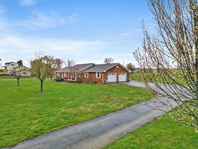 325 Herndon Ln Berea, KY 40403 Photo 1