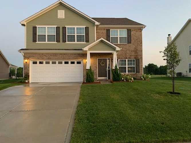 7361 Furry Ct Brownsburg, IN 46112 | MLS 21911158 Photo 1