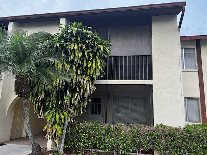 4731 Sable Pine Circle #D2 West Palm Beach, FL 33417