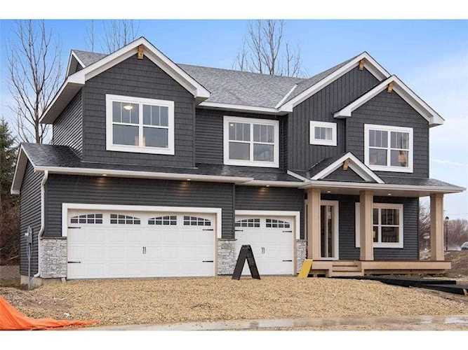 7662 Waters Edge Avenue Shakopee, MN 55379