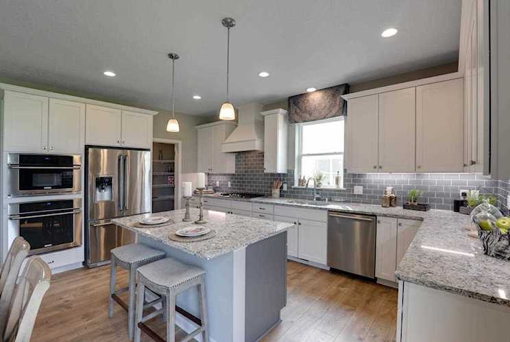 1709 August Drive Shakopee, MN 55379