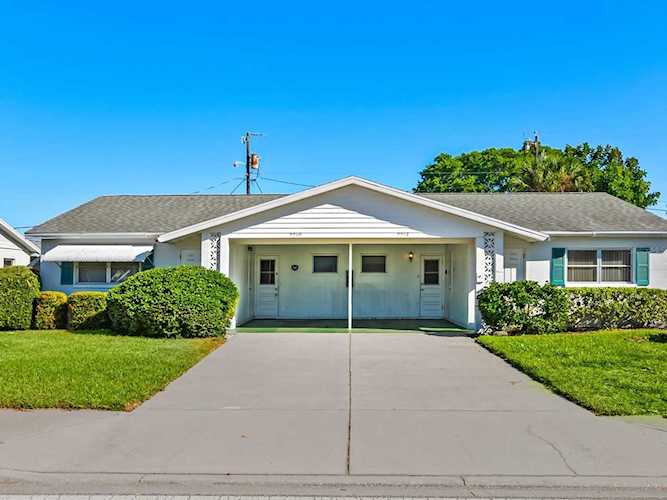 2217 Bayshore Gardens Parkway Bradenton, FL 34207