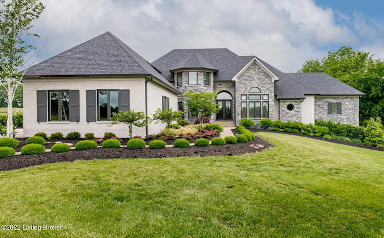 486 Chesterfield Way Simpsonville, KY 40067