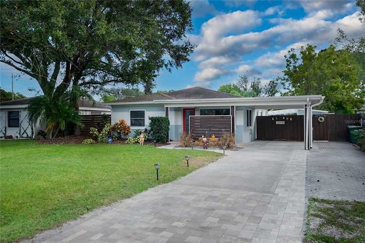 3418 W Gray St Tampa, FL 33609