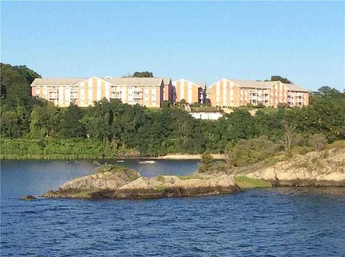 43 Bullocks Point Ave #8A East Providence, RI 02915