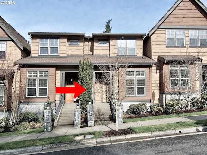 10083 SW Morrison ST Portland, OR 97225