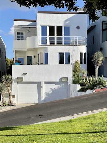227 27th St Manhattan Beach, CA 90266