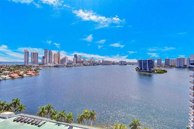 3600 Mystic Pointe Dr #1913 Aventura, FL 33180