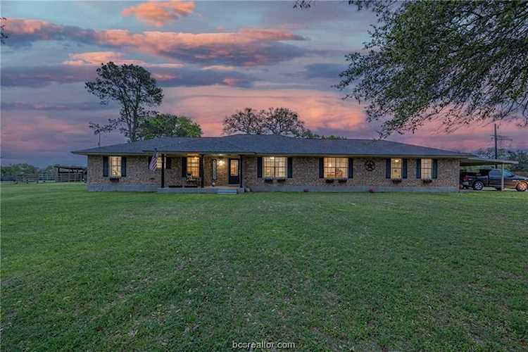 19416 County Rd. 373 Marquez, TX 77865