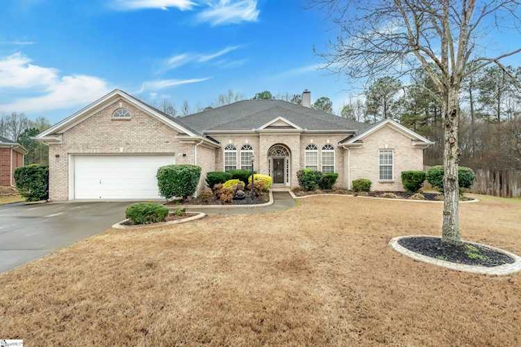 107 Brentmoor Simpsonville, SC 29680-6577 | MLS 1494124 Photo 1