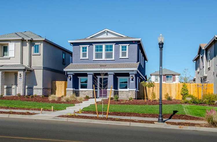 717 Niemann Street Winters, CA 95694
