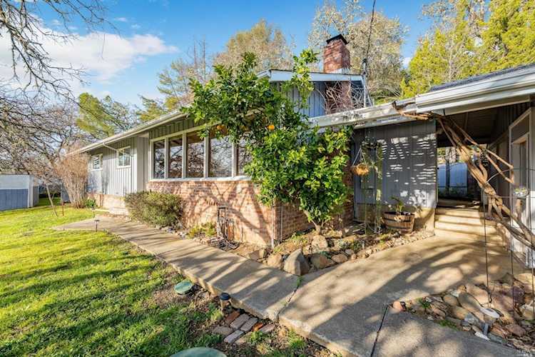 625 Watson Road Ukiah, CA 95482
