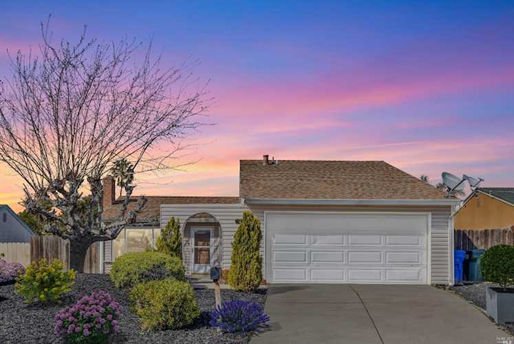 132 Spinnaker Way Pittsburg, CA 94565