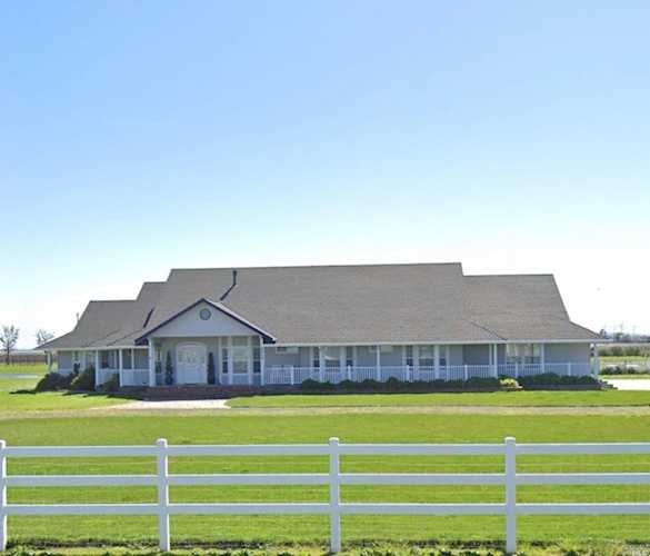 8214 B And R Lane Rio Vista, CA 94571