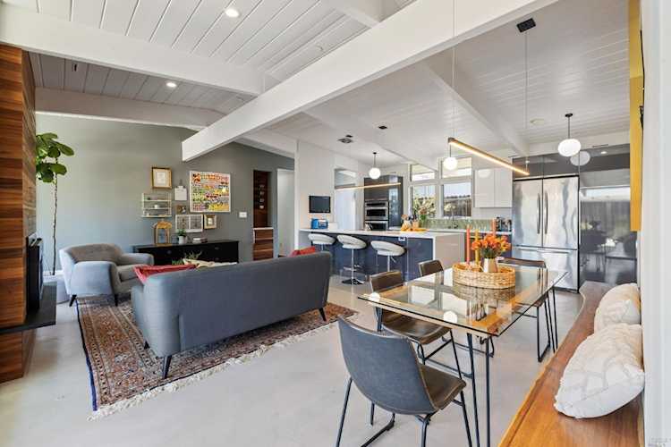 725 Del Ganado Road San Rafael, CA 94903