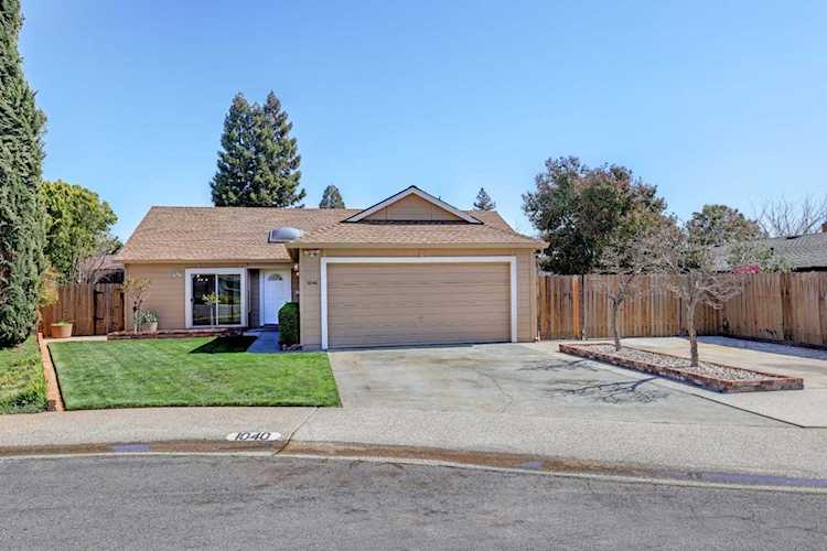 1040 Sierra View Circle Auburn, CA 95603