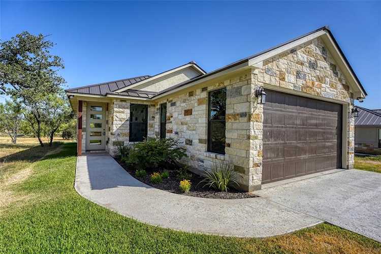 2512 Fault Line DR Horseshoe Bay, TX 78657