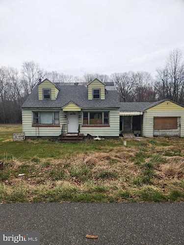 837 Hawks Bridge Rd Salem, NJ 08079