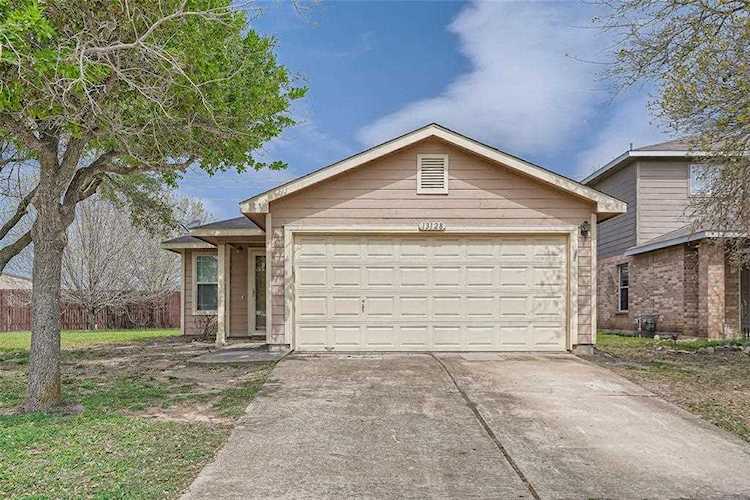 13128 Maidenhair TRL Elgin, TX 78621