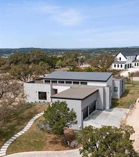704 Bluffwater WAY Lago Vista, TX 78645