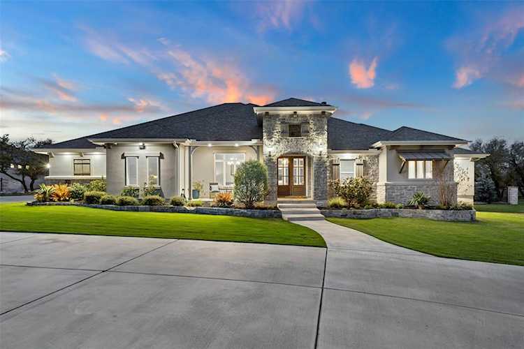 232 Highland Oaks Leander, TX 78641