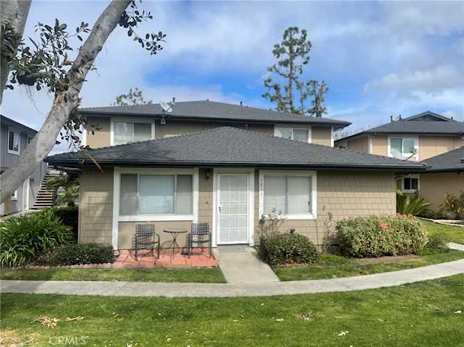 7811 Arbor Circle #101A Huntington Beach, CA 92647