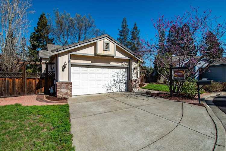 213 Loreto Court Martinez, CA 94553