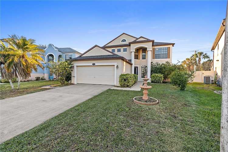 702 Marian Ct Titusville, FL 32780