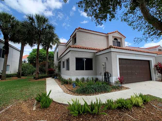 10481 Lake Vista Circle Boca Raton, FL 33498