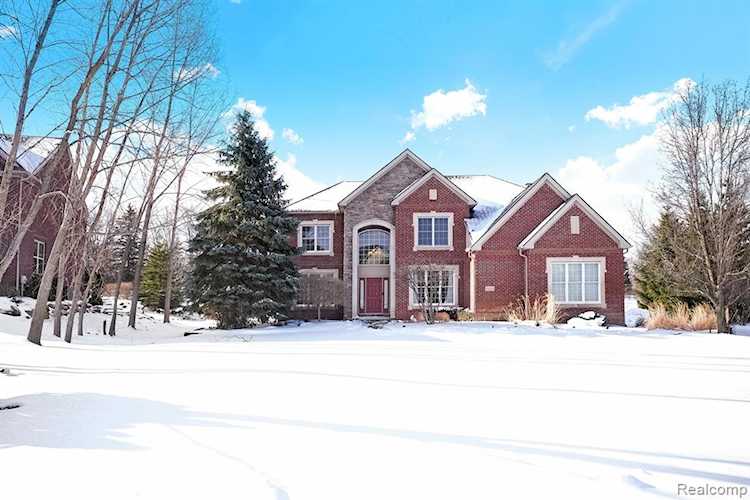 3669 S Century Oak Oakland, MI 48363