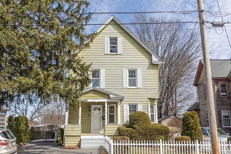 187 Hampden St Chicopee, MA 01013