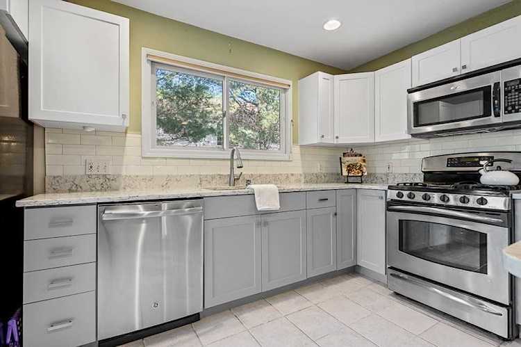 52 Algonquin Trail #52 Ashland, MA 01721